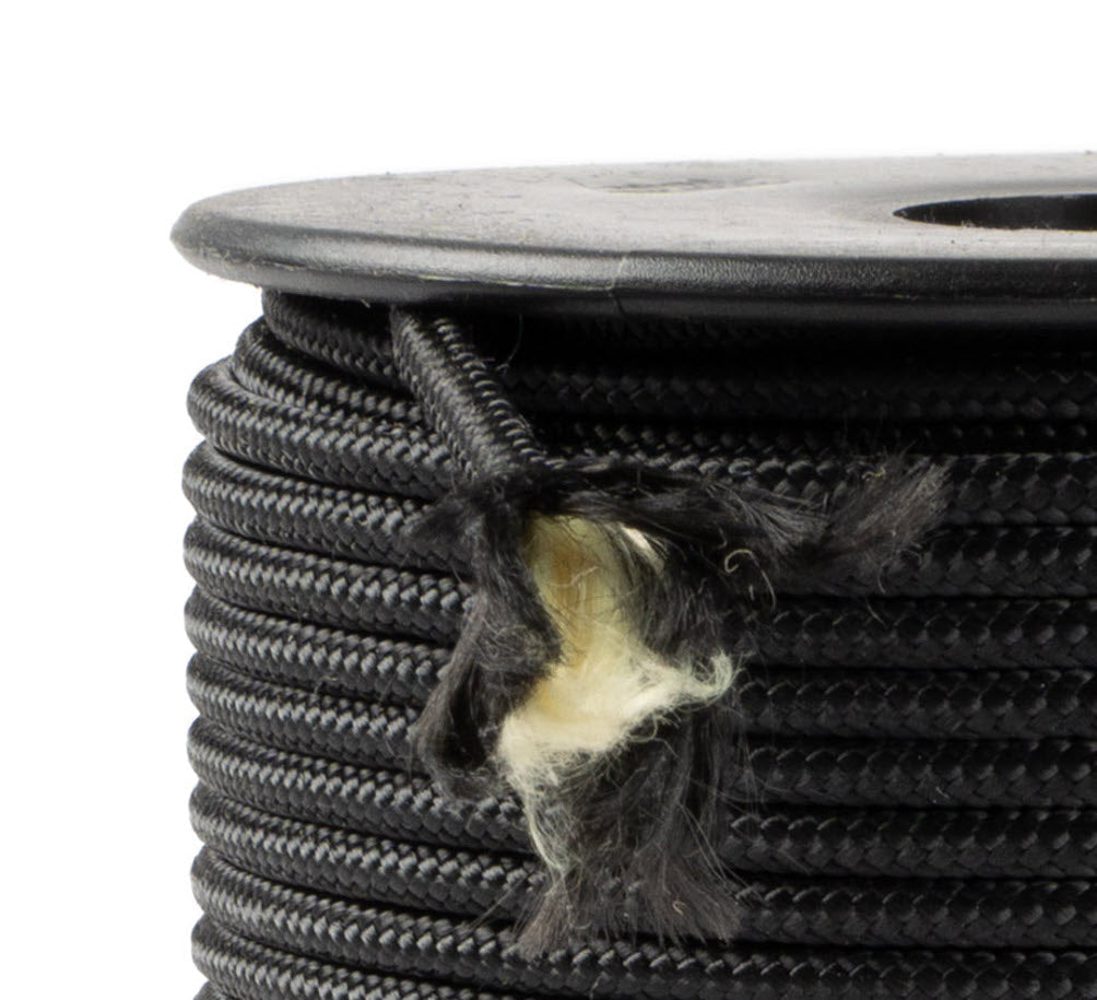 Kevlar koord 3 mm met kern losgehaald uit de mantel up close shot